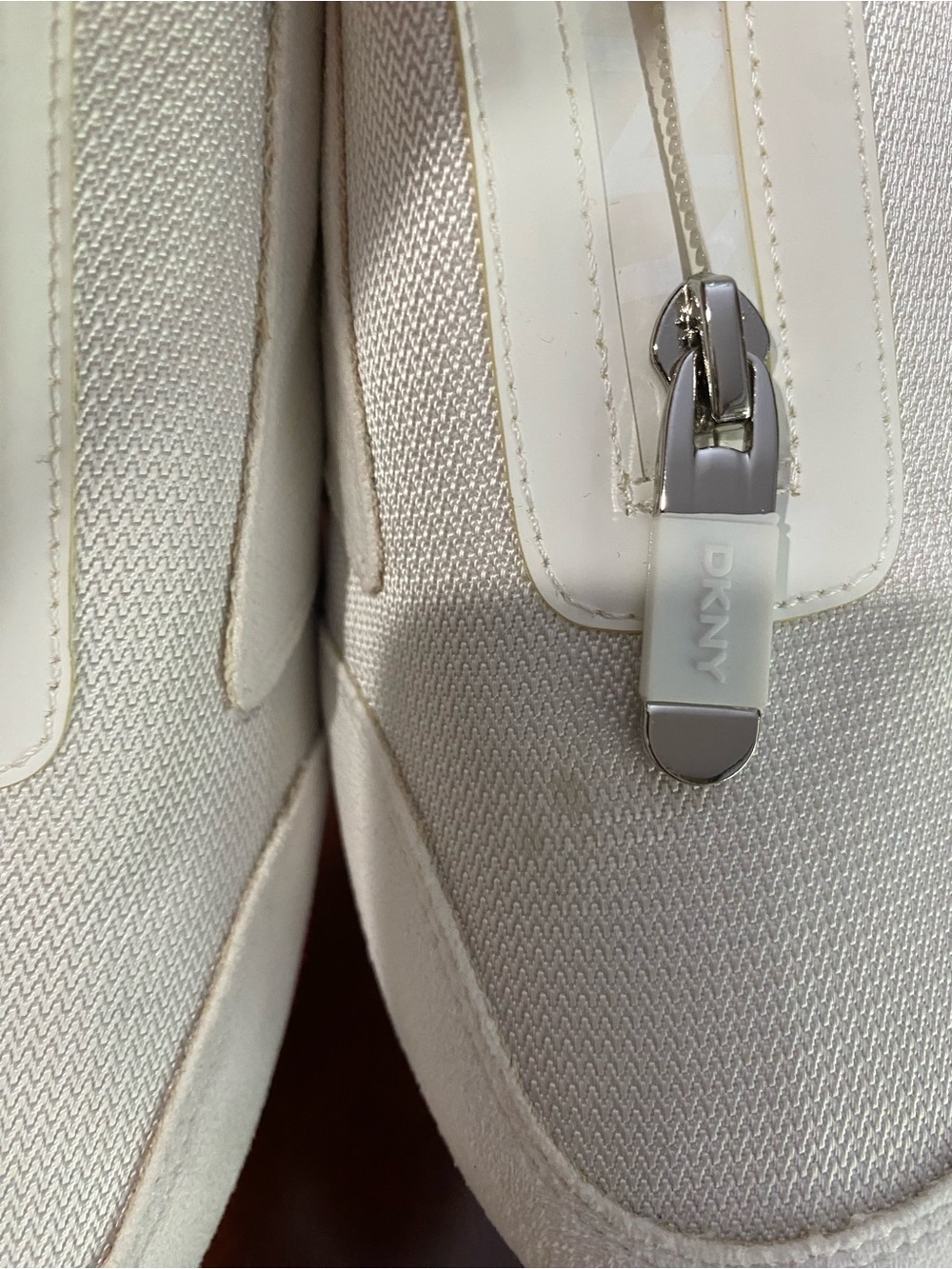 DKNY White Slip-On Mules with Red Logo and Pink Accent - Picture 10 of 12